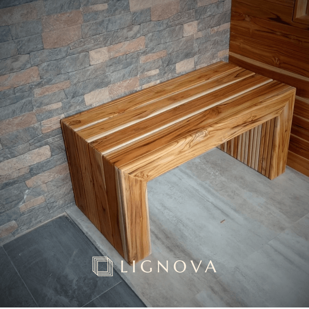 Muebles y bancas de descanso personalizados para áreas sociales y zonas húmedas.